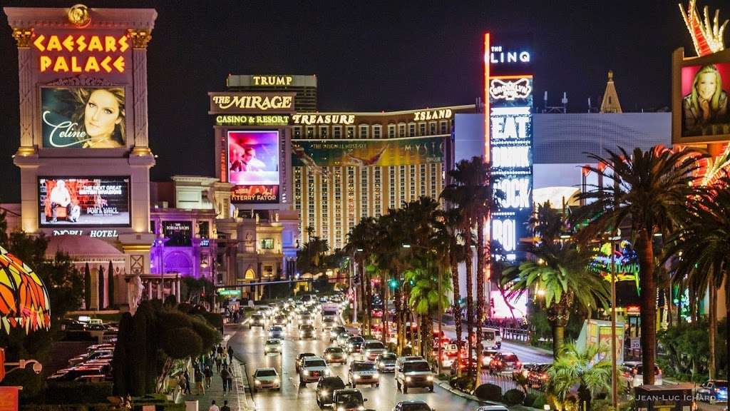 Vegas Jeep Tours | 4055 Dean Martin Dr, Las Vegas, NV 89103, USA | Phone: (702) 674-9070