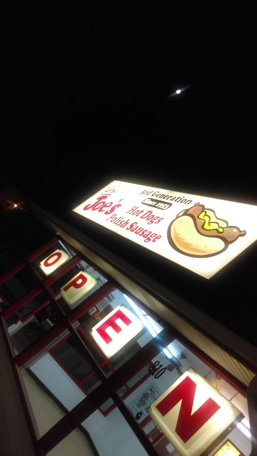 Joes Hot Dog | 810 Plainfield Rd, Joliet, IL 60435, USA | Phone: (815) 723-6375