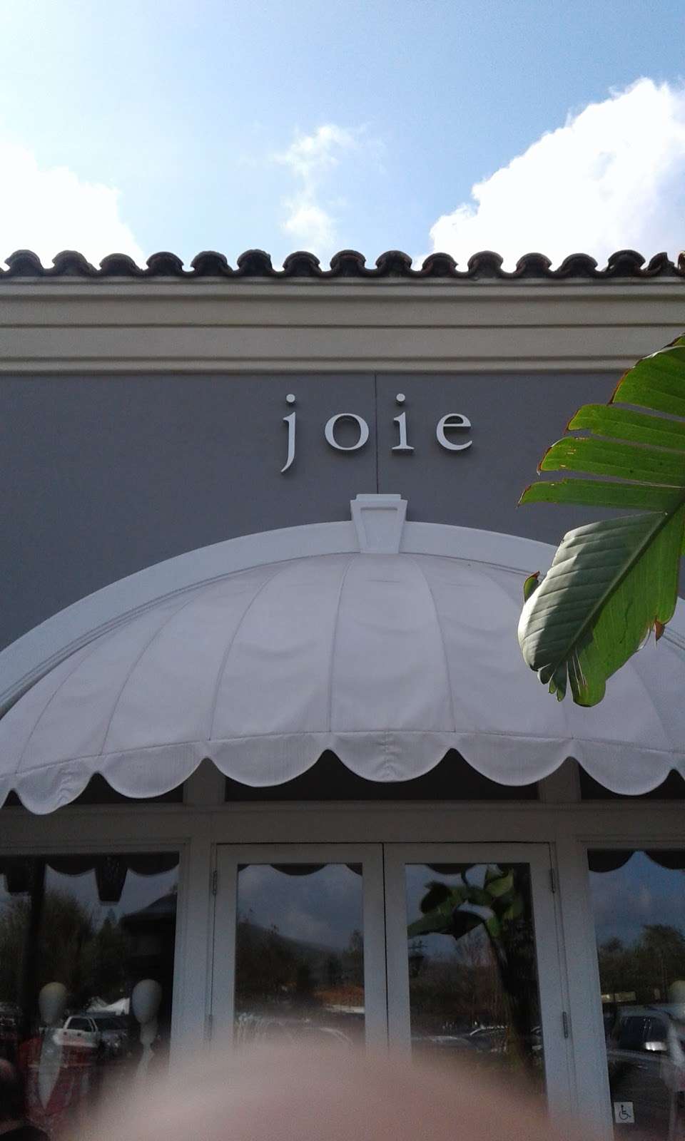 Joie | The Promenade at Westlake, 160 Promenade Way C, Thousand Oaks, CA 91362, USA | Phone: (805) 230-9114