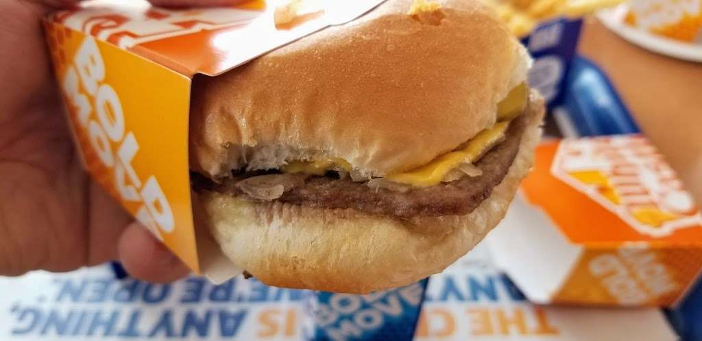 White Castle | 11730 75th St, Kenosha, WI 53142, USA | Phone: (262) 857-2500