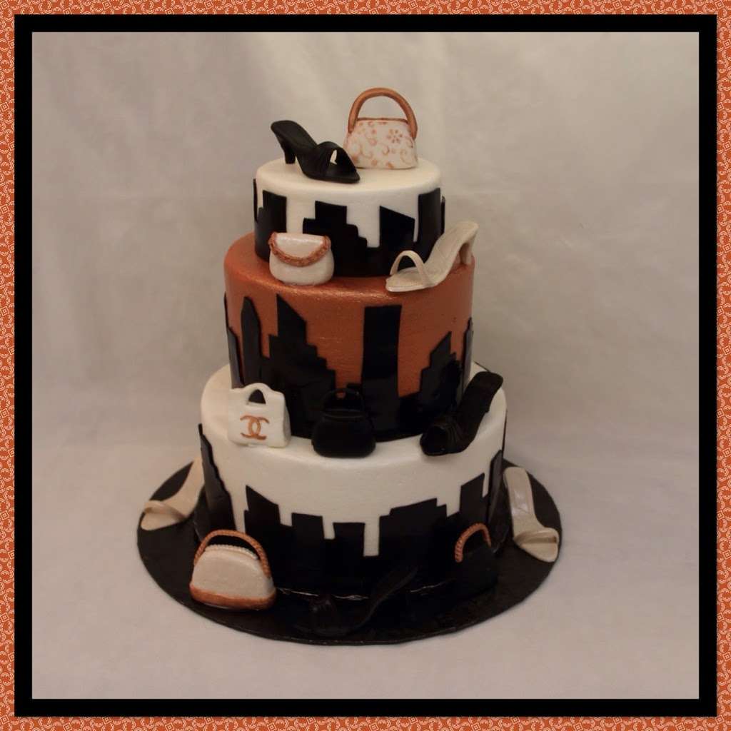 Lisas Cakes | 18285 Nike Base Road, Lawson, MO 64062, USA | Phone: (816) 517-4098