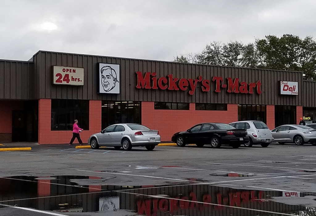 Mickeys T-Mart | 748 S Harrison St, Shelbyville, IN 46176, USA | Phone: (317) 398-4110