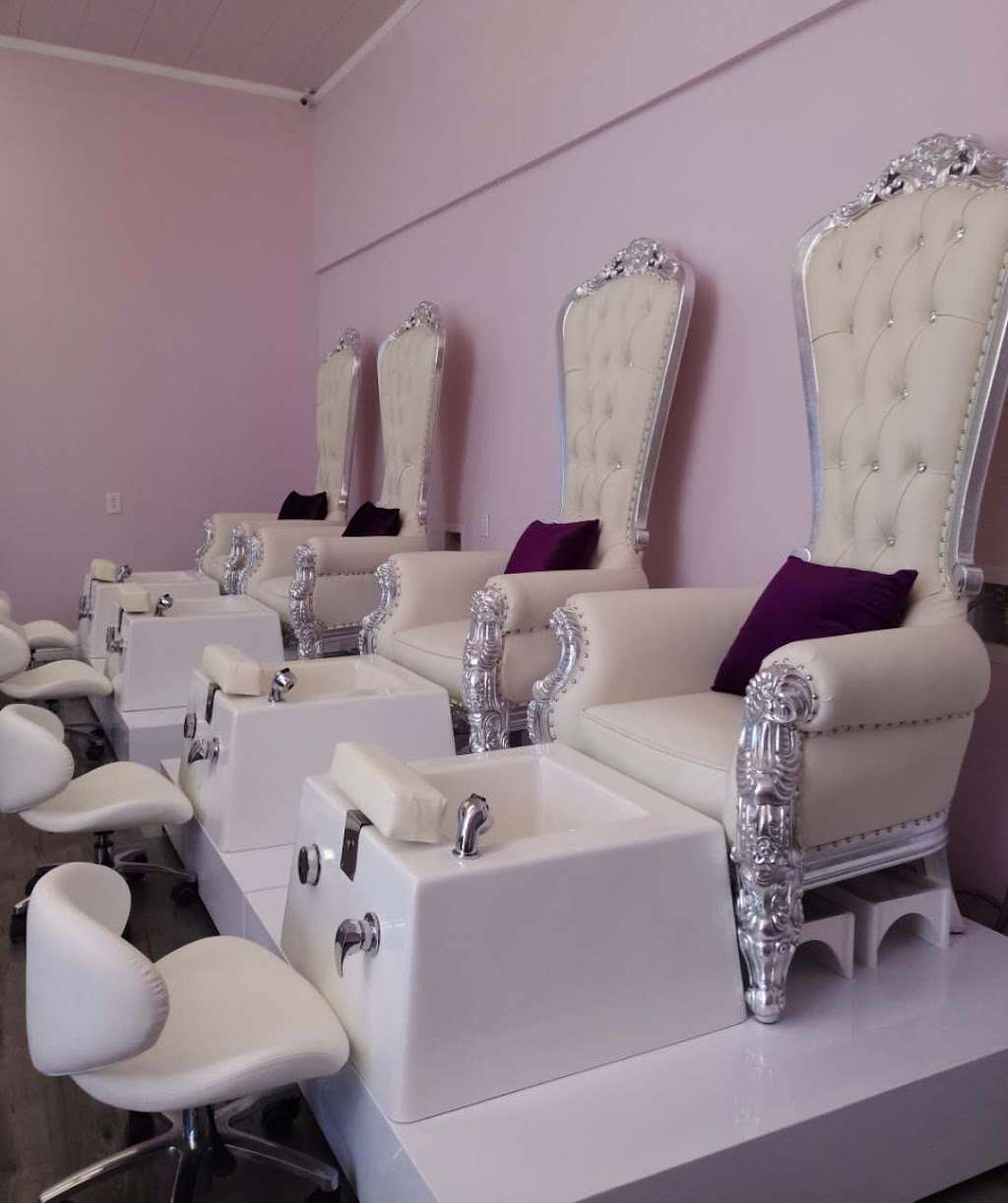 Shang Nail | 975 W Foothill Blvd, Claremont, CA 91711, USA | Phone: (909) 675-7188
