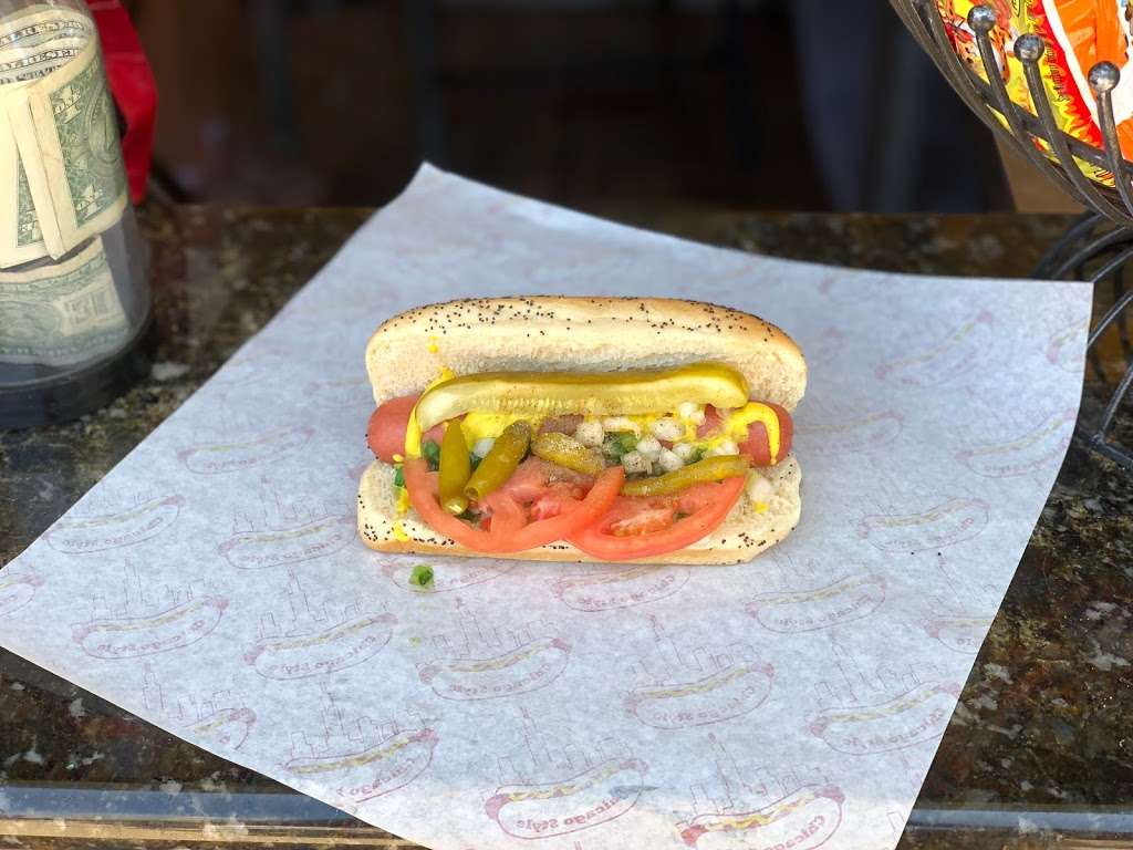 Relish Chicago Hot Dogs | 203 S Michigan Ave, Chicago, IL 60604, USA | Phone: (312) 519-1280