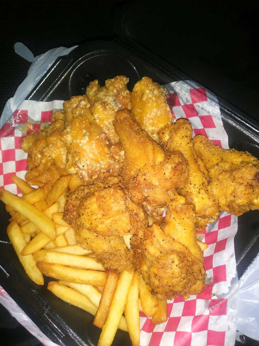 Just Wing It | 5212, 2675 NW 207th St, Miami Gardens, FL 33056, USA