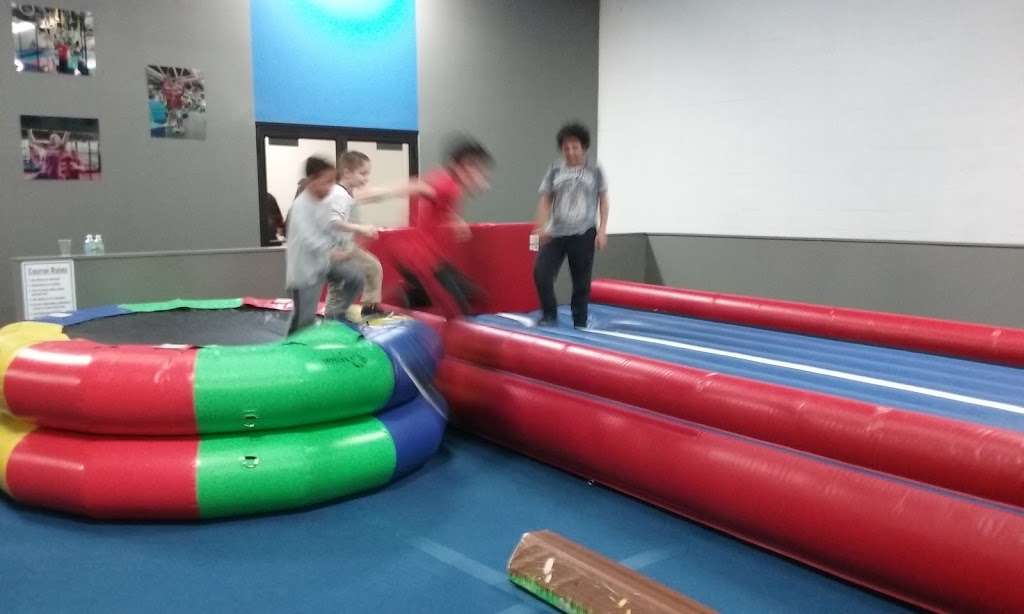 Ultimate Ninjas Chicago | 2915 W Montrose Ave, Chicago, IL 60618, USA | Phone: (773) 877-3524