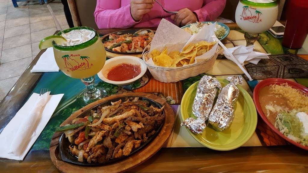 Puerto Vallarta Restaurant | 5510 Lafayette Rd # 160, Indianapolis, IN 46254, USA | Phone: (317) 280-0676