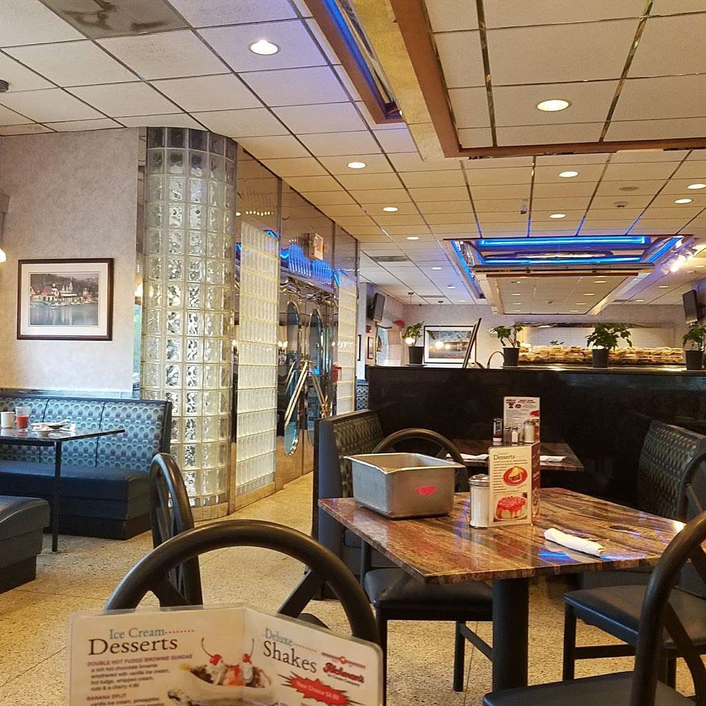 Philly Diner (Essington) | 51 Industrial Hwy, Essington, PA 19029, USA | Phone: (610) 521-1525