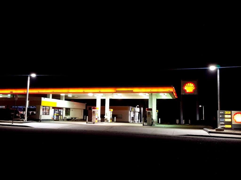 Shell/Rose Station Rd. | Grapevine, CA 93243, USA