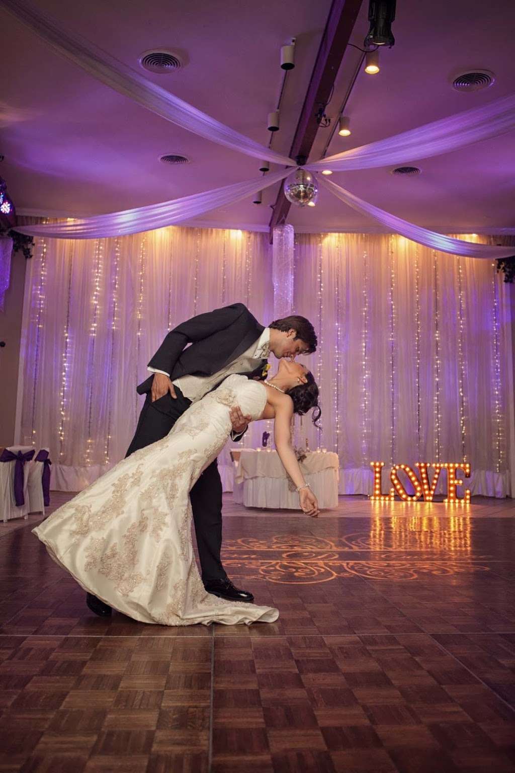 The Grove Wedding Venue | 8080 Al Carrison St, Las Vegas, NV 89131, USA | Phone: (702) 645-5818