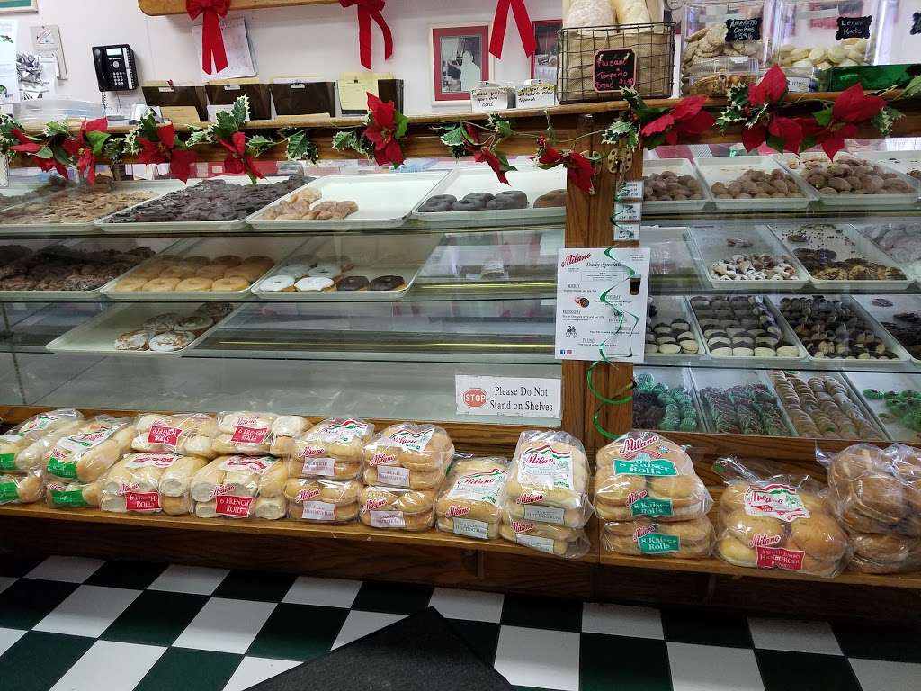 Milano Bakery Inc | 427 S Chicago St, Joliet, IL 60436 | Phone: (815) 727-2253