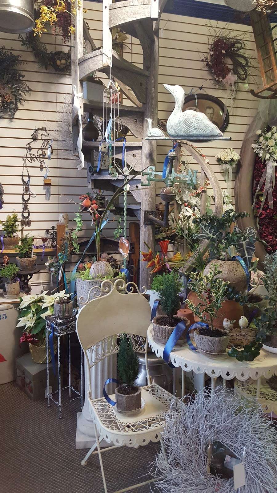 Andys Pennewells Flower Shop | 1135 Main St, Hellertown, PA 18055, USA | Phone: (610) 838-0121