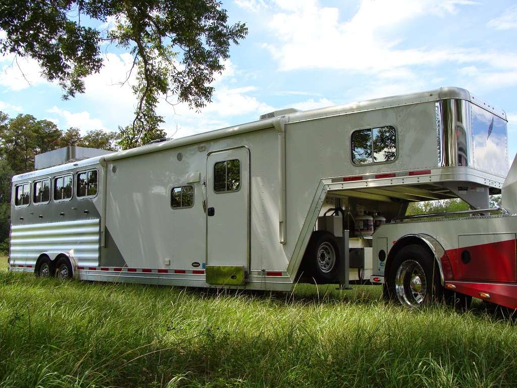 SportChassis/ Featherlite Trailers of Texas | 140 Farm to Market Rd 1488, Conroe, TX 77384, USA | Phone: (866) 683-3876