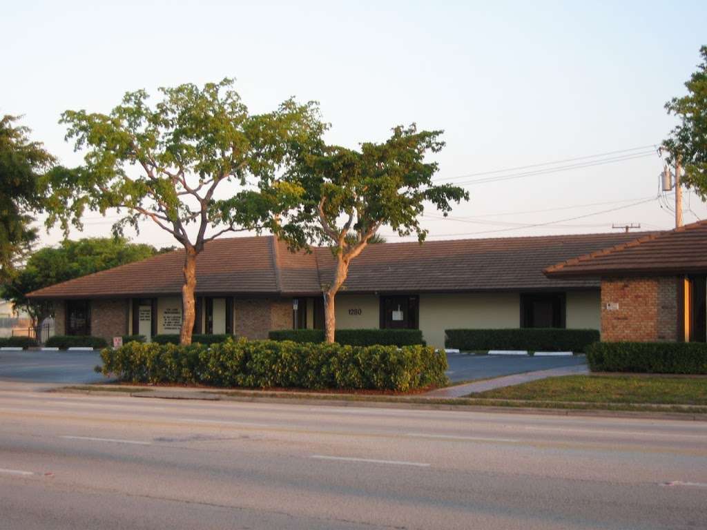 Pechter Stuart B, D.M.D. | 1280 W Lantana Rd #4, Lantana, FL 33462, USA | Phone: (561) 582-5207