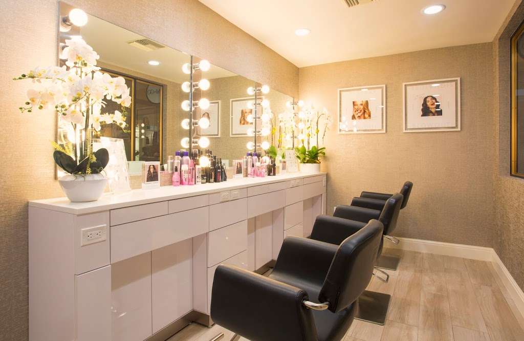 Glam+Go Loews Miami Beach | 1601 Collins Ave, Miami Beach, FL 33139 | Phone: (844) 438-4526