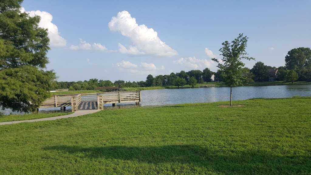 Kingston Lake Park | 15254 Lowell Ave, Overland Park, KS 66223, USA | Phone: (913) 895-6000