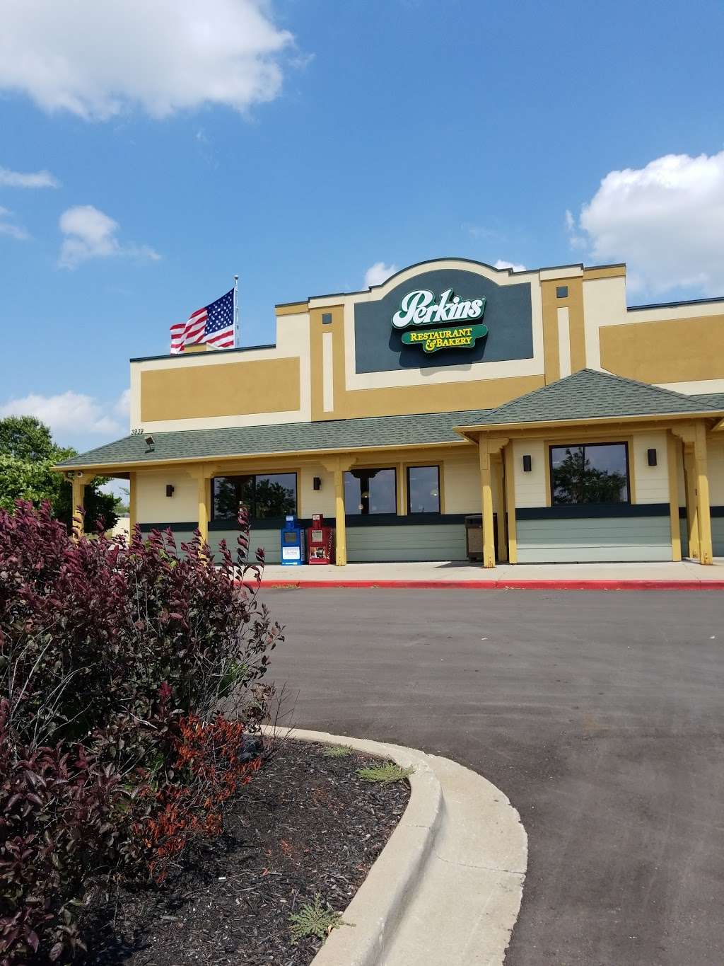 Perkins Restaurant & Bakery | 3939 S Bolger Rd, Independence, MO 64055, USA | Phone: (816) 478-0444