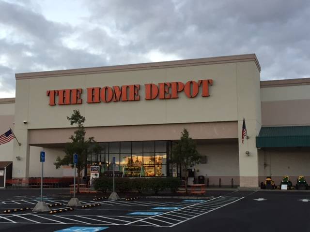 The Home Depot | 1728 N Tomahawk Island Dr, Portland, OR 97217, USA | Phone: (503) 289-9200