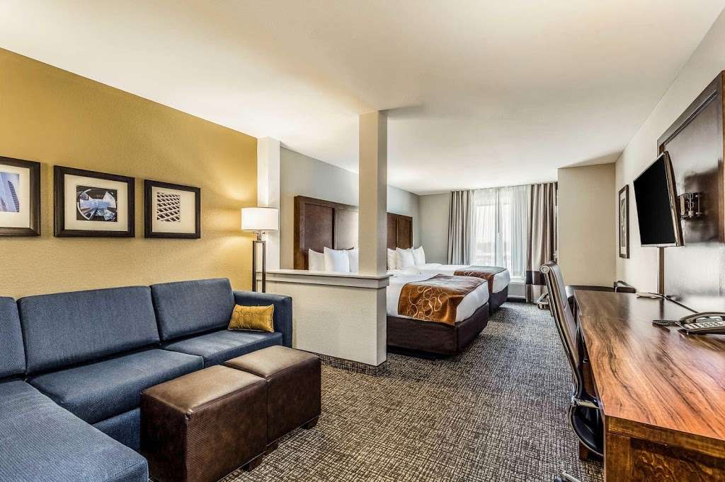Comfort Suites | 15813 2nd St, Channelview, TX 77530, USA | Phone: (281) 864-7552