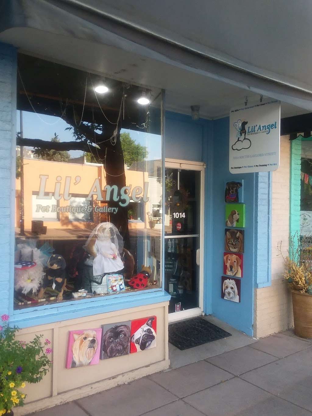 Lil Angel Pet Boutique and Gallery | 1014 S Gaylord St, Denver, CO 80209, USA | Phone: (303) 777-0224