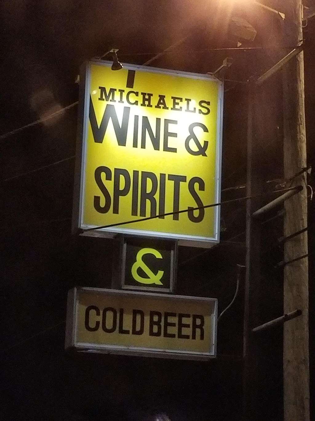 Michaels Wine & Spirits | 461 Washington St, Weymouth, MA 02188 | Phone: (781) 337-2134