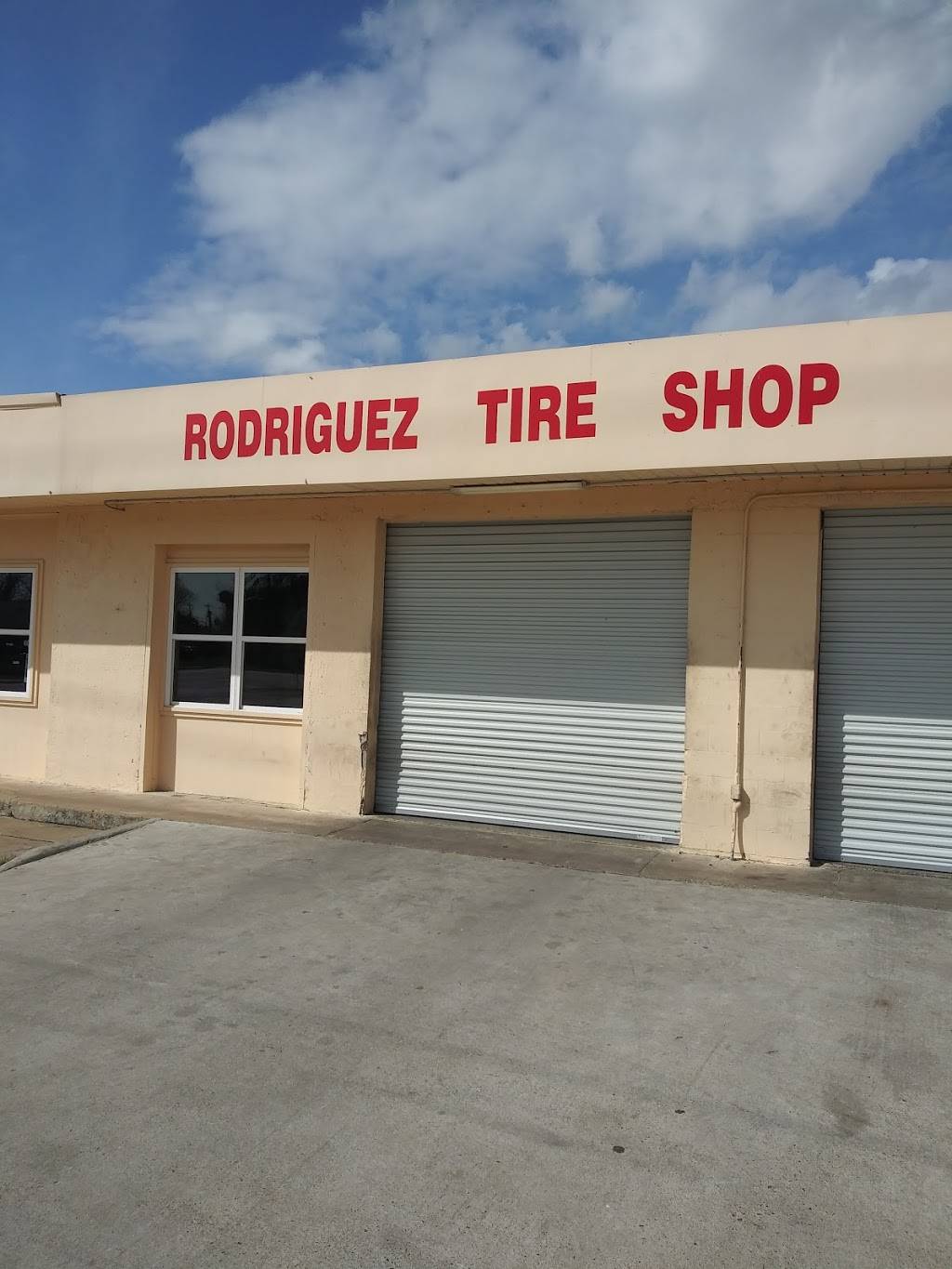 Rodriguez Tire Shop | 1701-1799 12th St, Bay City, TX 77414, USA | Phone: (979) 330-7341