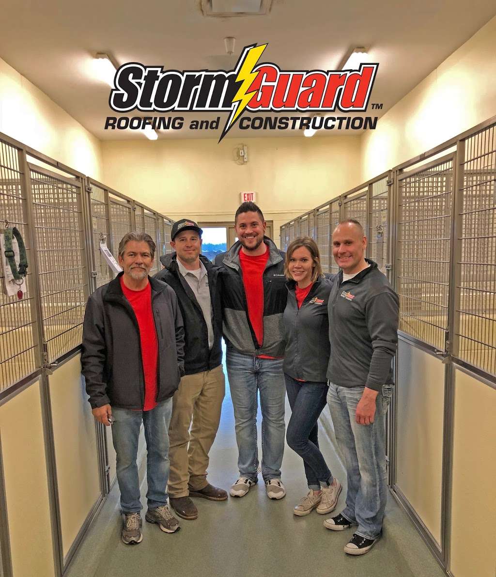 Storm Guard Roofing and Construction | 200 NW McNary Ct, Lees Summit, MO 64086, USA | Phone: (816) 287-0781