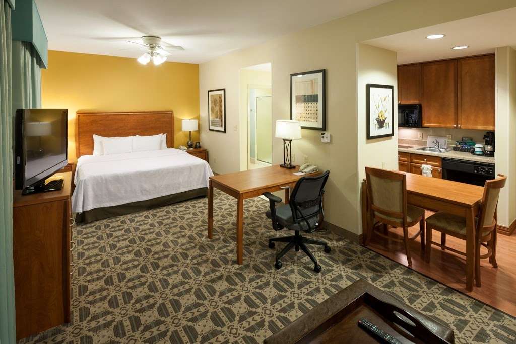 Homewood Suites by Hilton Irving-DFW Airport | 7800 Dulles Dr, Irving, TX 75063 | Phone: (972) 929-2202