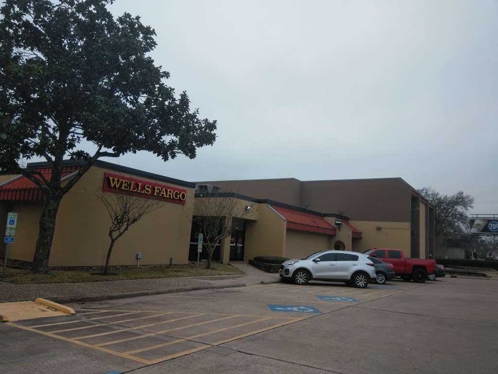 Wells Fargo Bank | 501 W Montgomery St, Willis, TX 77378, USA | Phone: (936) 856-4525