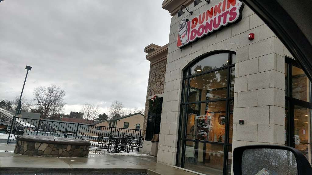 Dunkin | 43 Range Rd, Windham, NH 03087, USA | Phone: (603) 458-7281