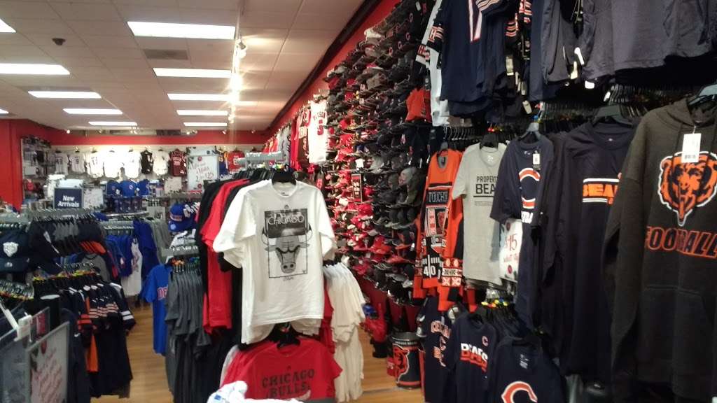 Chicago Locker Room By Lids Clothing Store 6170 W Grand