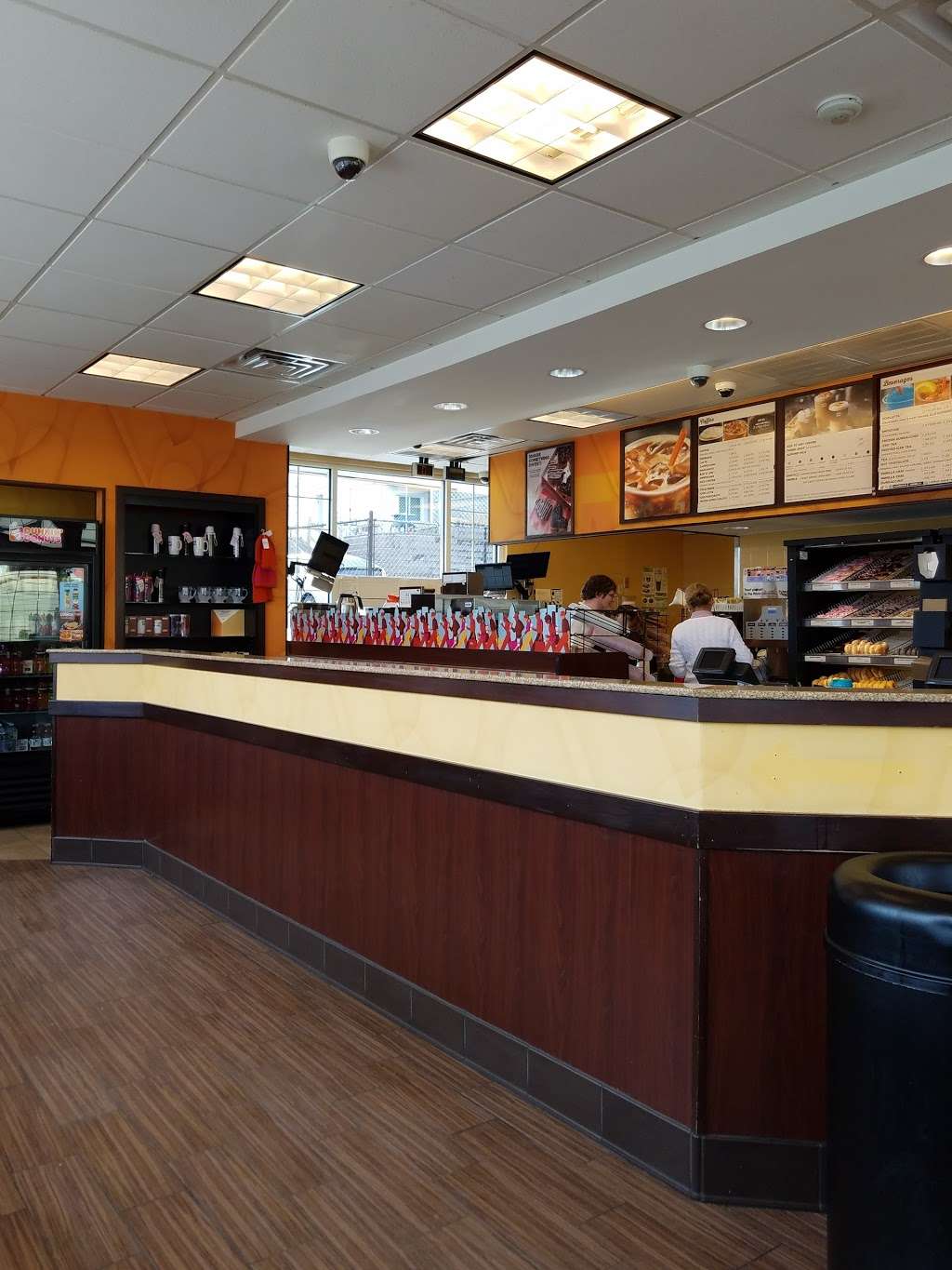 Dunkin | 130 Washington St, Gloucester, MA 01930, USA | Phone: (978) 281-8047