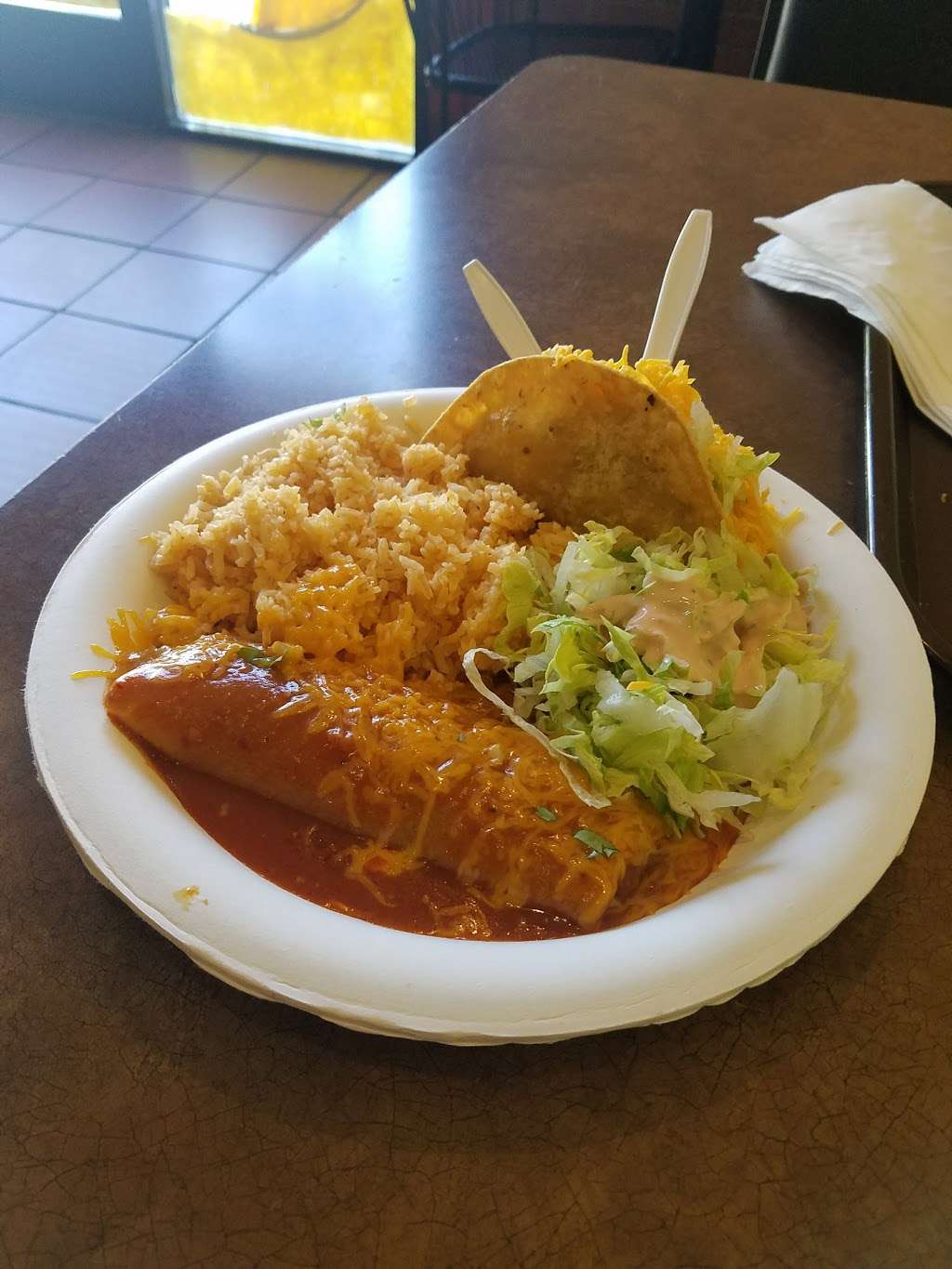 Tinas Mexican Food | 2431 University Ave, Riverside, CA 92507, USA | Phone: (951) 686-1524