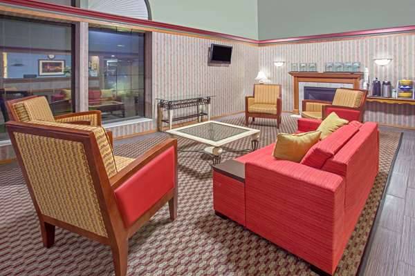 Days Inn by Wyndham Madison NE/Windsor | 6311 Rostad Dr, Windsor, WI 53598, USA | Phone: (608) 846-7473