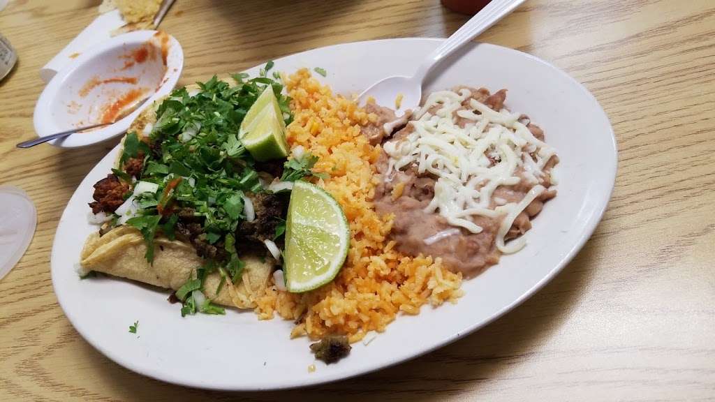 Taqueria El Duranguito | 402 Lake St, Maywood, IL 60153, USA | Phone: (708) 343-4584