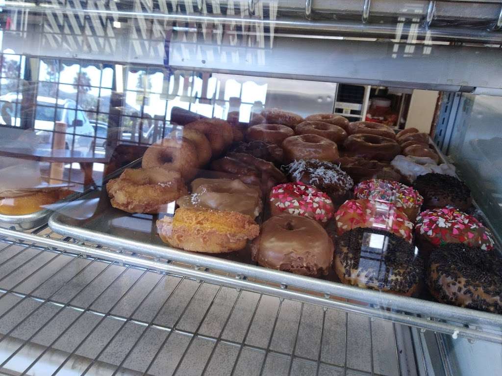 Homeland Donuts | 31170 CA-74, Homeland, CA 92548, USA | Phone: (951) 926-5788