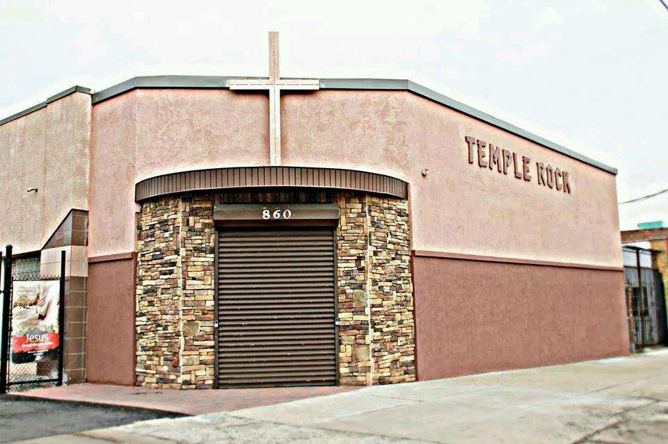 Templo Roca De Mi Salvacion | 860 Broadway, Newark, NJ 07104, USA | Phone: (973) 484-5840