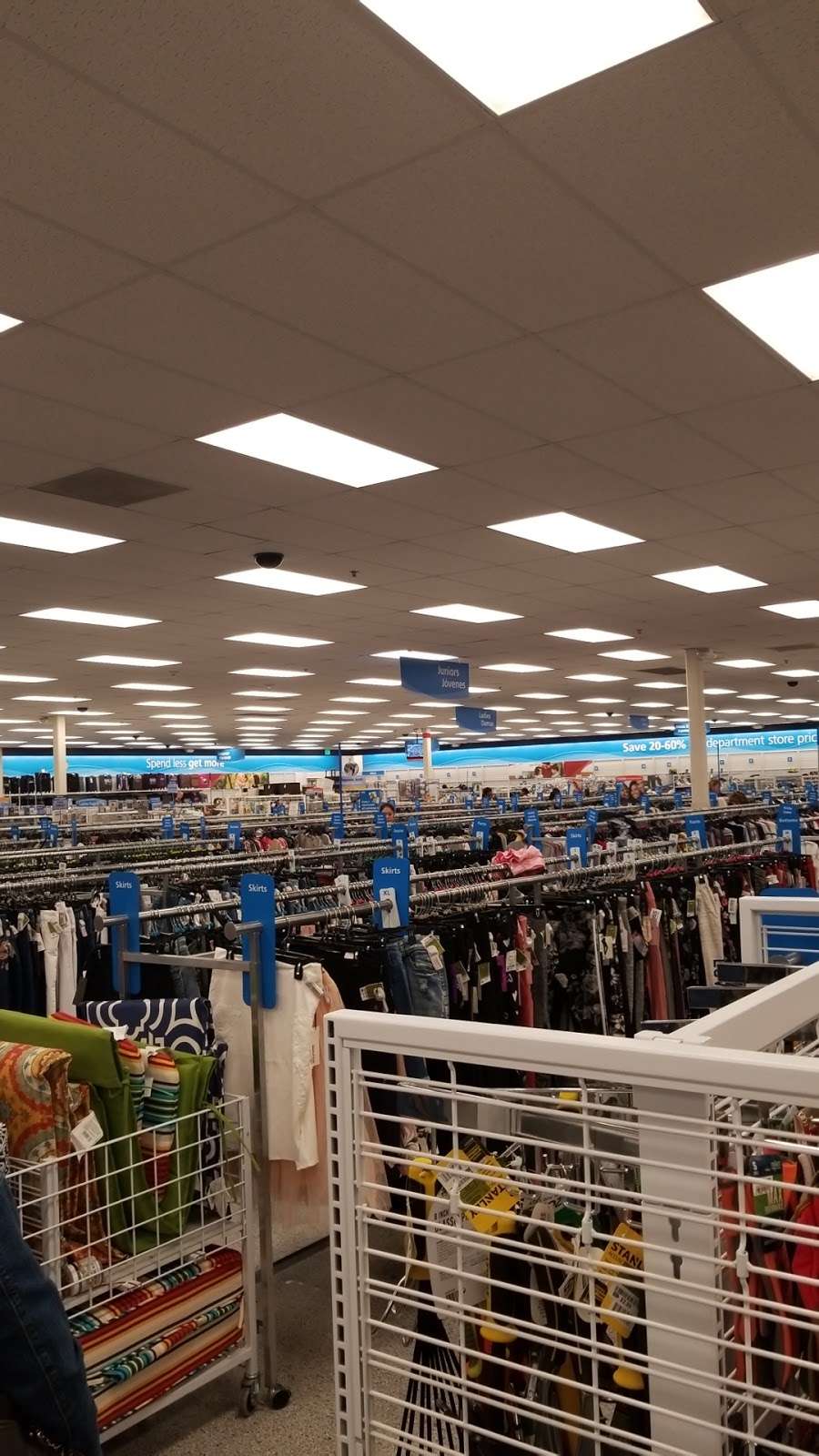 Ross Dress for Less | 9460 W Northern Ave, Glendale, AZ 85305, USA | Phone: (623) 772-1228