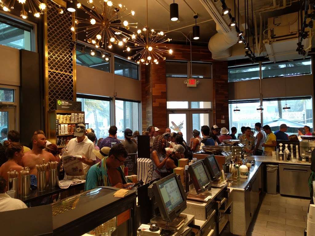 Starbucks | 1455 Ocean Dr #100, Miami Beach, FL 33139, USA | Phone: (305) 674-0074