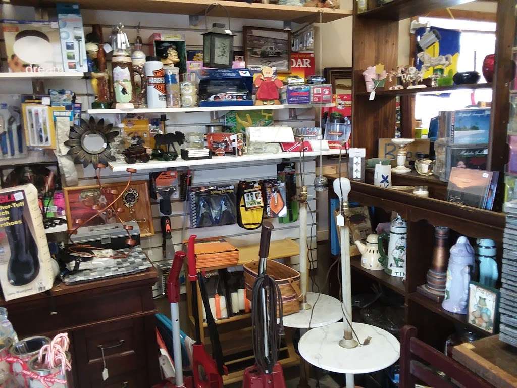 Stuff 4 Everyone Consignment Shop | 343 W Main St, Birdsboro, PA 19508, USA | Phone: (610) 463-4605