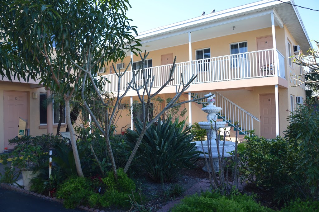 Johns Pass Beach Motel | 12600 Gulf Blvd, Treasure Island, FL 33706, USA | Phone: (727) 360-1139