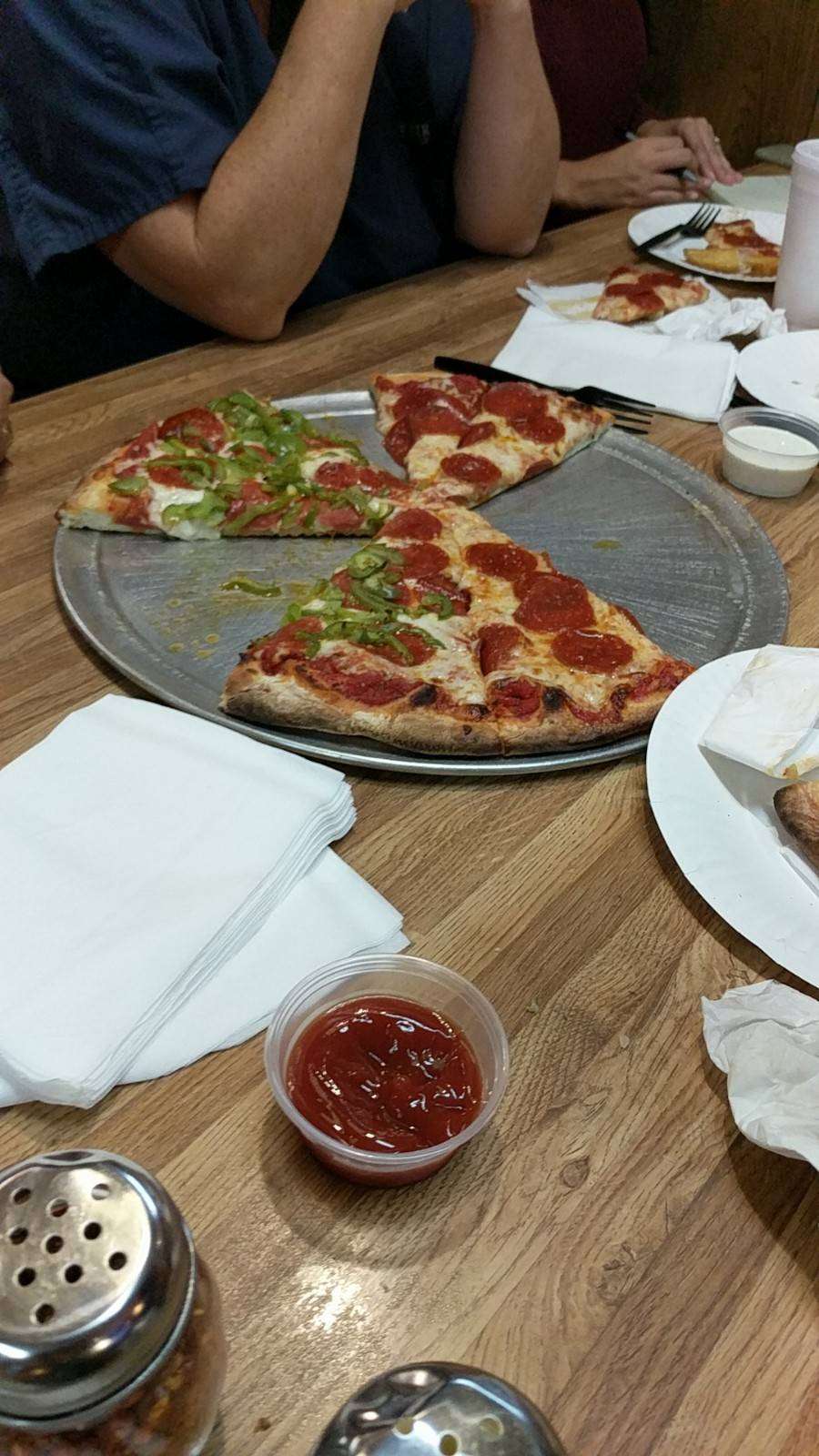 Perrys Pizza & Italian Restaurant | 6937 Chapman Ave, Garden Grove, CA 92845 | Phone: (714) 898-7670