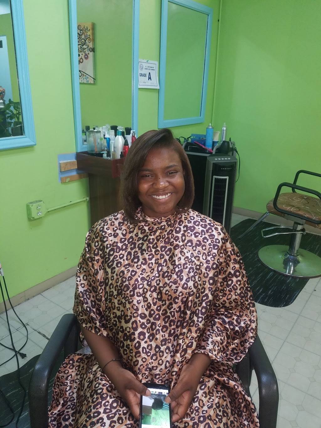 Dominican Hair Salon | 4417 N Tryon St, Charlotte, NC 28213, USA | Phone: (704) 599-2190