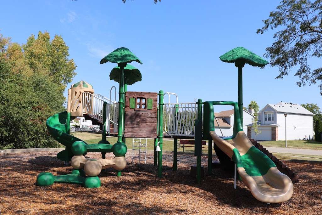 Silver Oaks Park - Round Lake Area Park District | 2500 Lancaster Ln, Round Lake Beach, IL 60073 | Phone: (847) 546-8558