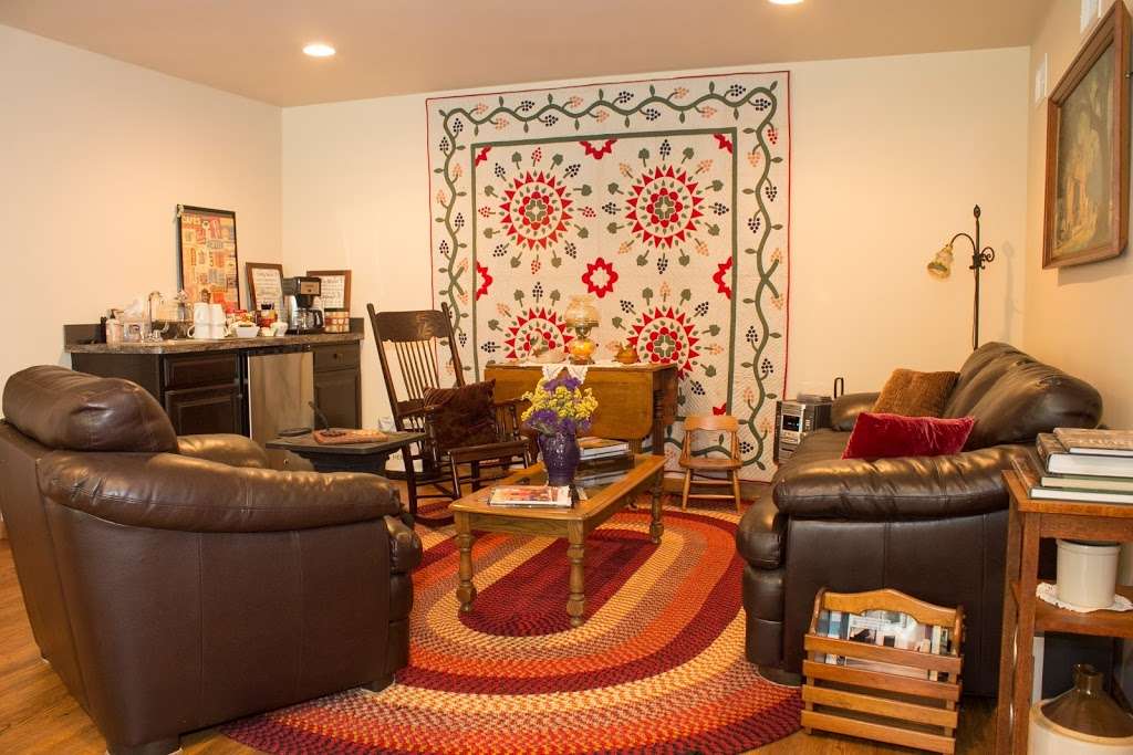 Simple Pleasures Bed & Breakfast | 3737 Division Hwy, East Earl, PA 17519, USA | Phone: (717) 455-3737