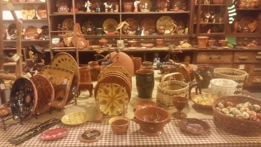 Robesonia Redware and Gifts | 40 W Penn Ave, Robesonia, PA 19551, USA | Phone: (610) 693-8084