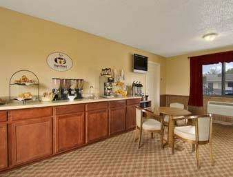 Super 8 by Wyndham Mifflinville Near Bloomsburg | 450 W 3rd St, Mifflinville, PA 18631, USA | Phone: (570) 759-6778