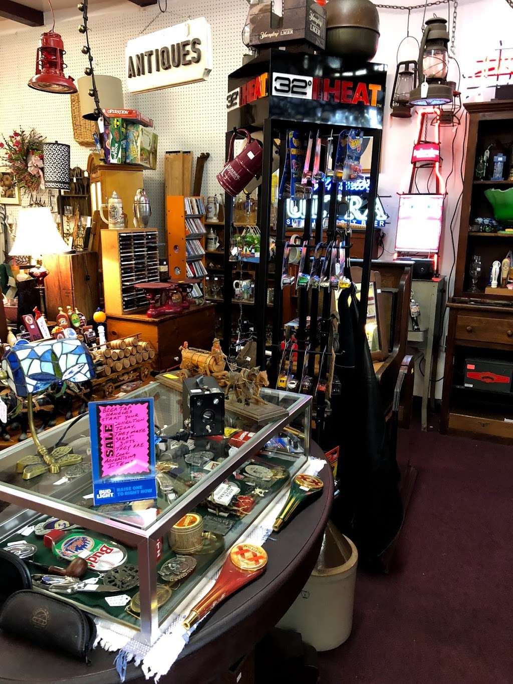 JH Antiques Mall | 3134 S White Horse Pike US 30, Hammonton, NJ 08037 | Phone: (609) 561-1110