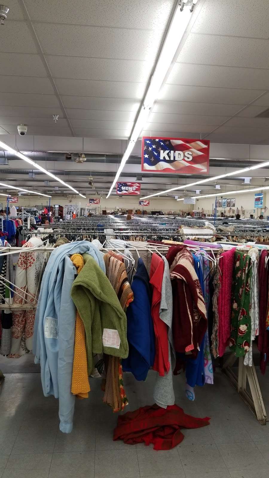 Amvets Thrift Store | 999 Cardiff St, San Diego, CA 92114, USA | Phone: (619) 697-9796