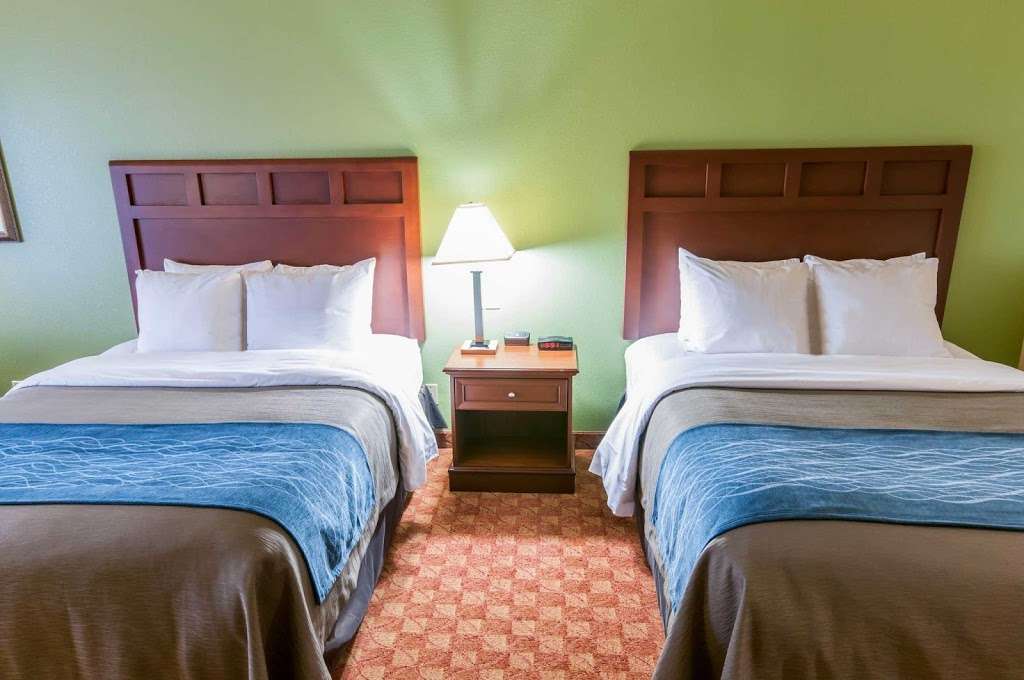 Comfort Inn & Suites Texas City | 320 Highway 146 North, Texas City, TX 77590 | Phone: (409) 945-5300